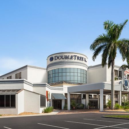 Doubletree By Hilton Fort Myers At Bell Tower Shops Екстериор снимка