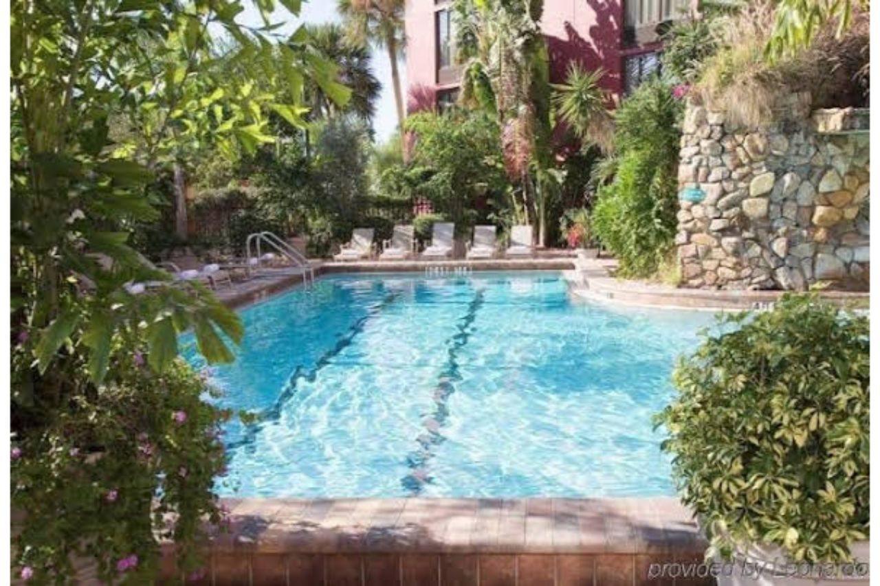 Doubletree By Hilton Fort Myers At Bell Tower Shops Екстериор снимка