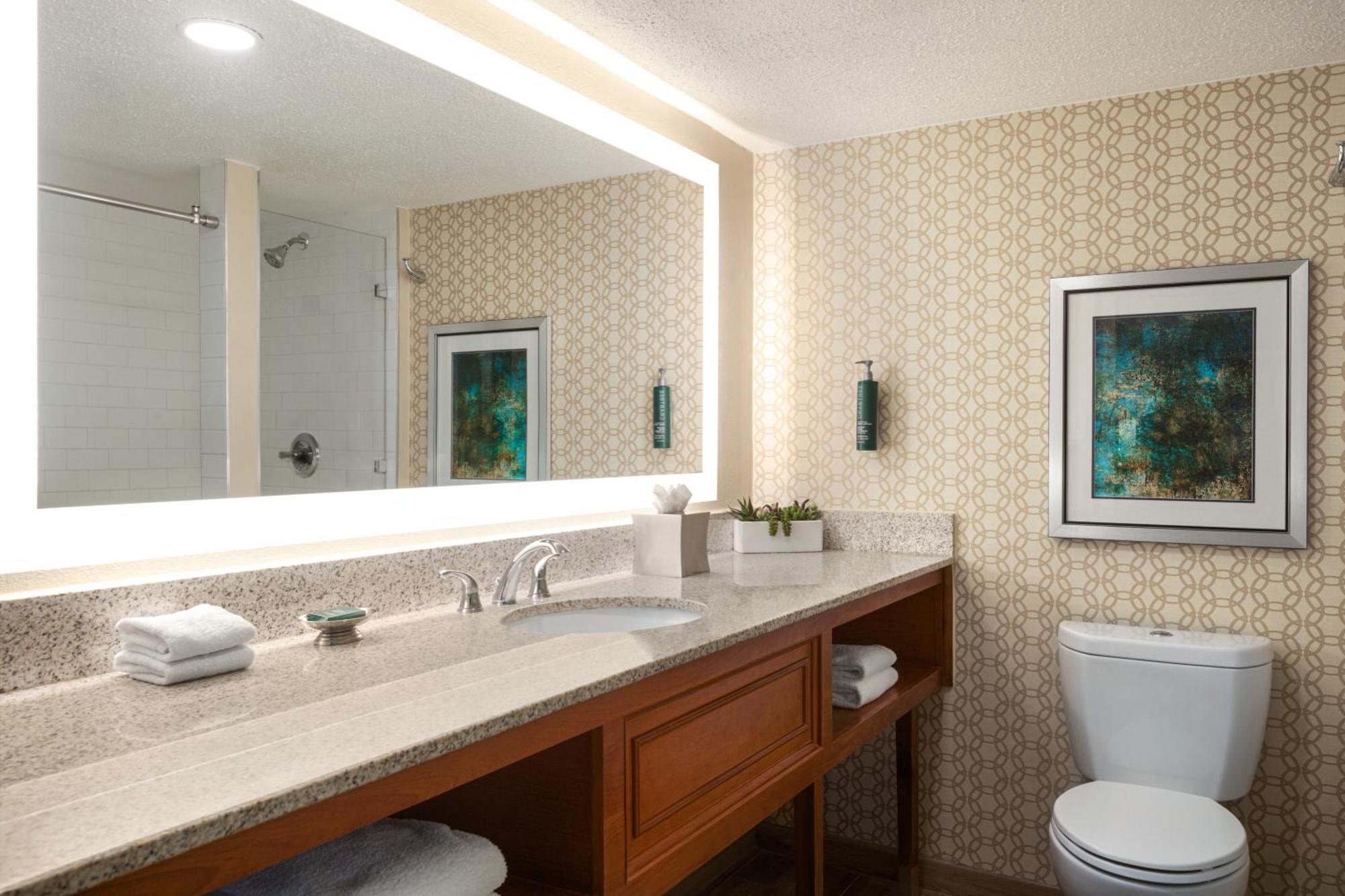 Doubletree By Hilton Fort Myers At Bell Tower Shops Екстериор снимка