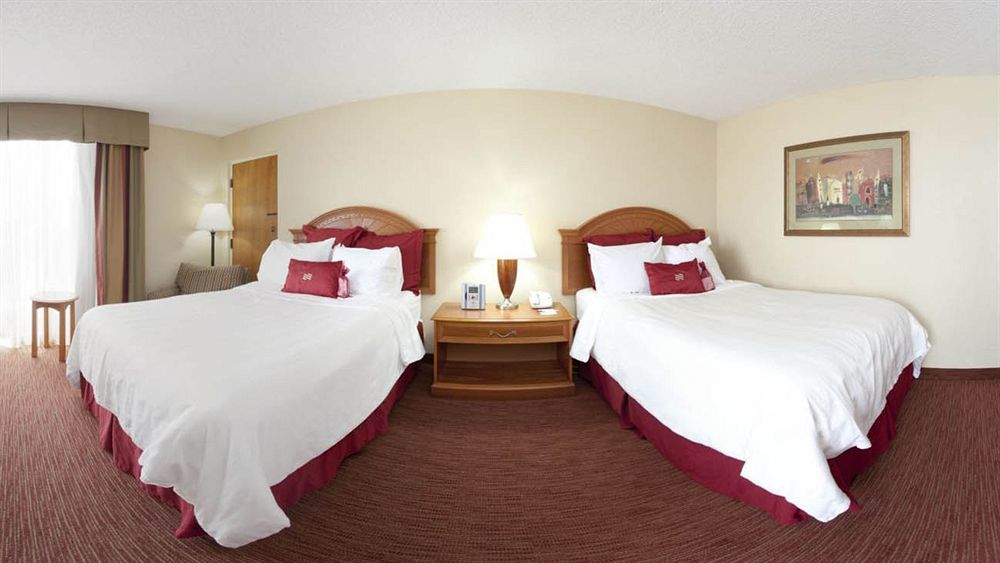 Doubletree By Hilton Fort Myers At Bell Tower Shops Екстериор снимка